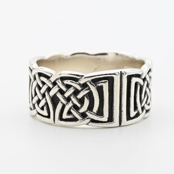 Iconic Celtic Knot Design Wide Band Ring #24.5 / Denmark