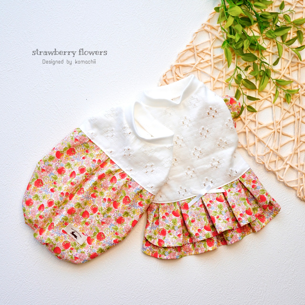 Strawberry flowers バルーン
