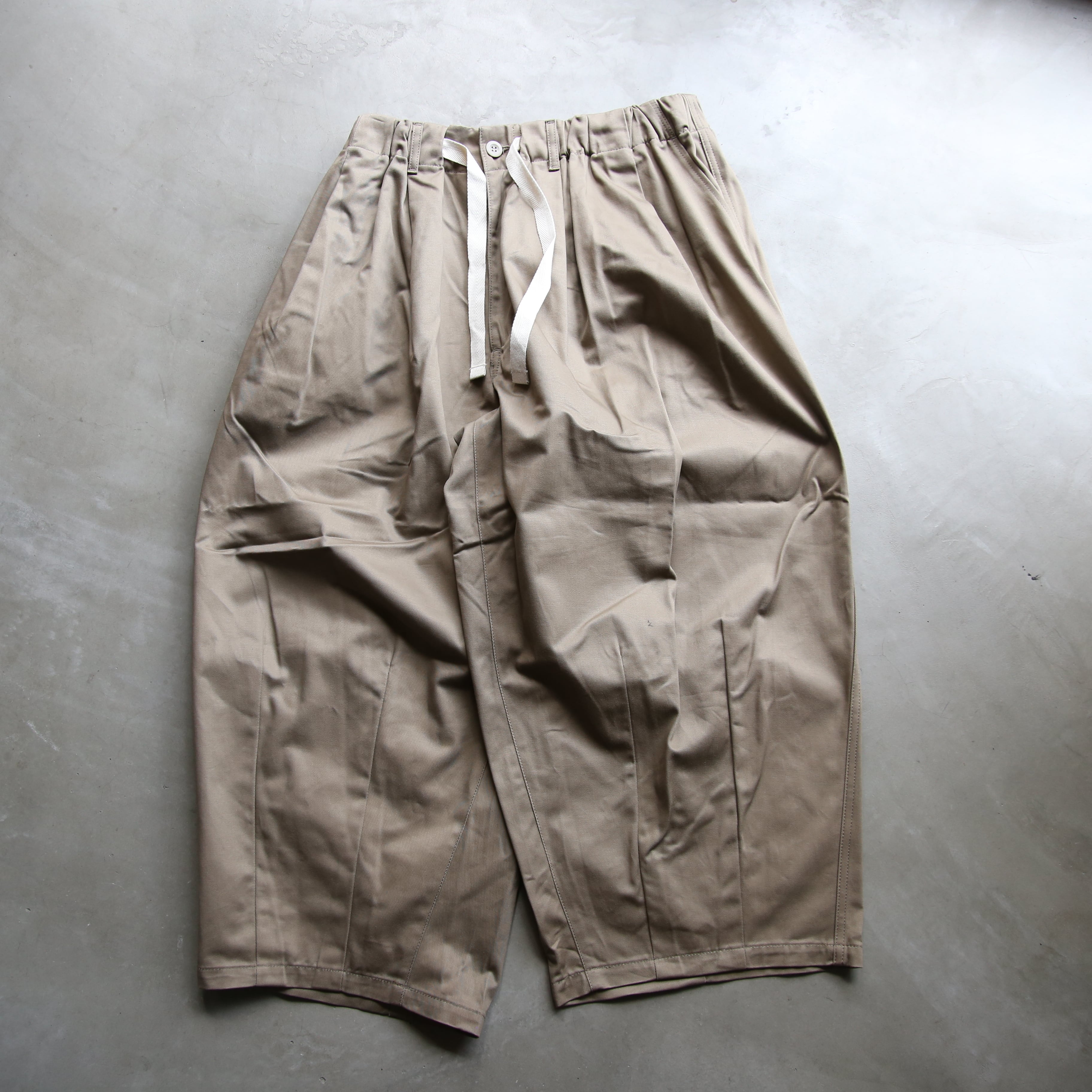 is-ness / BALLOON EZ PANTS | distrad