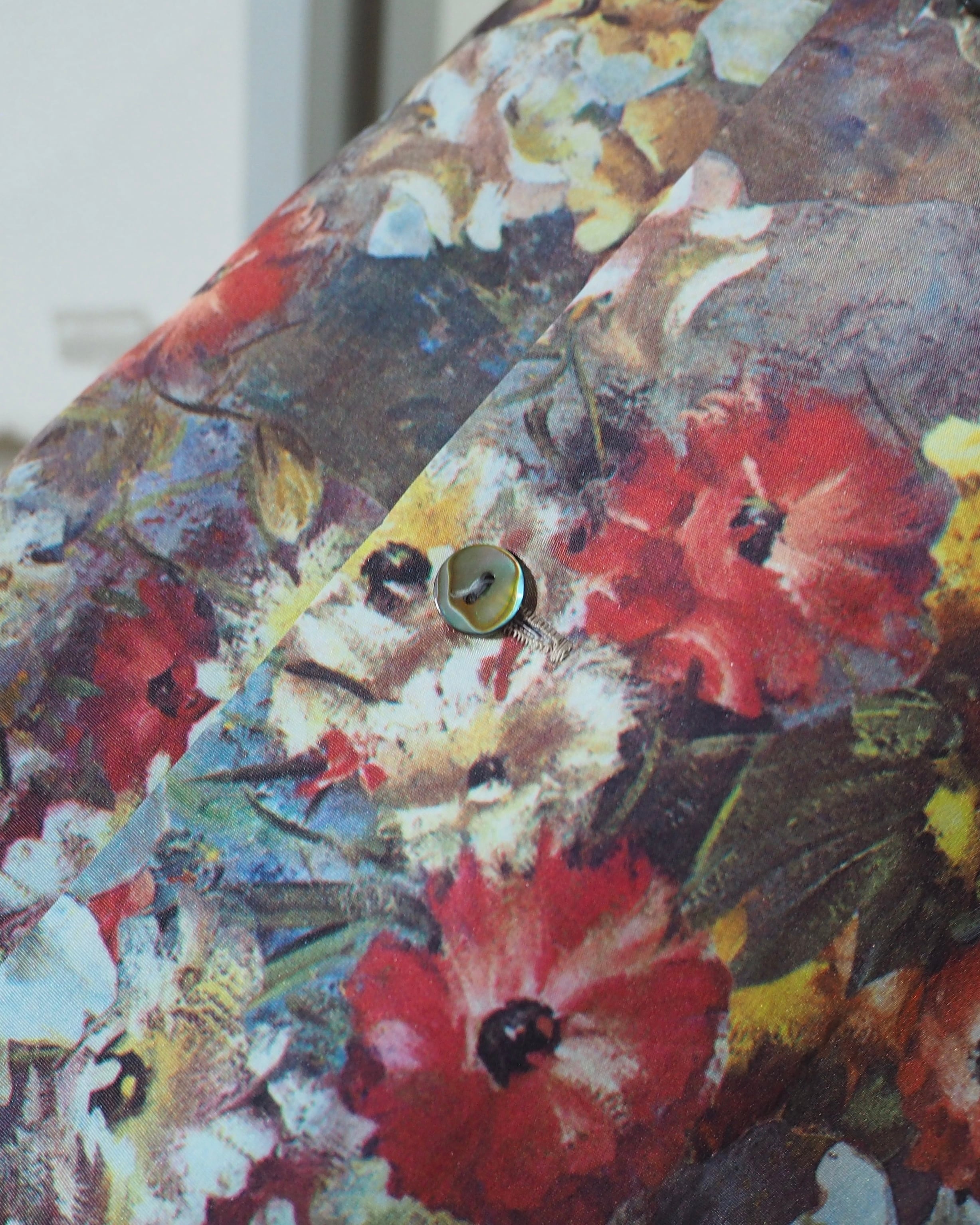 Beautiful Luxury Flower All Over Pattern Vintage Open Collar Shirt
