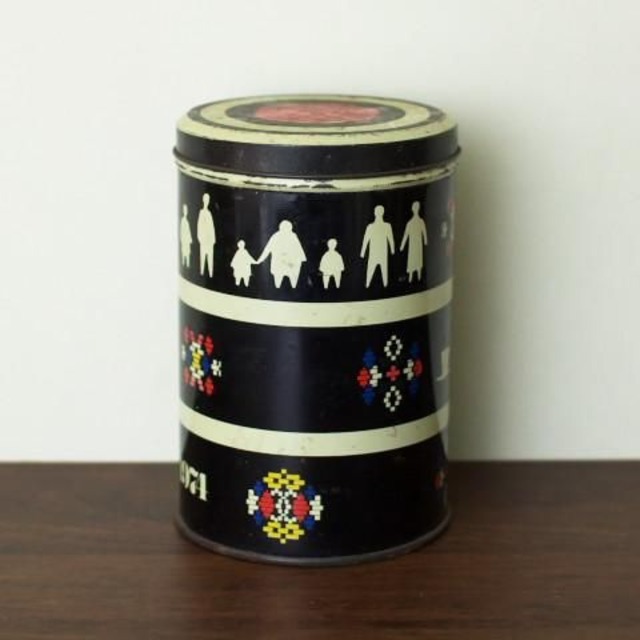 DENMARK BLACK CUTE MOTIF STEEL CAN