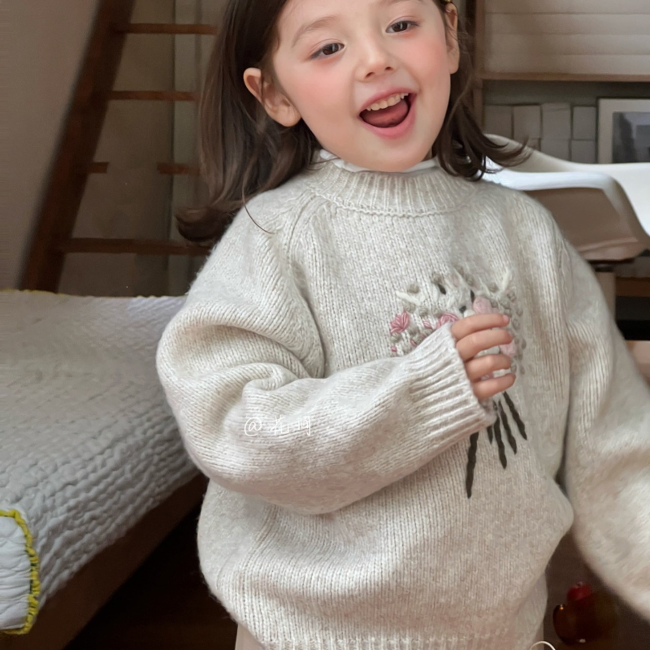 秋花束デザインセーター