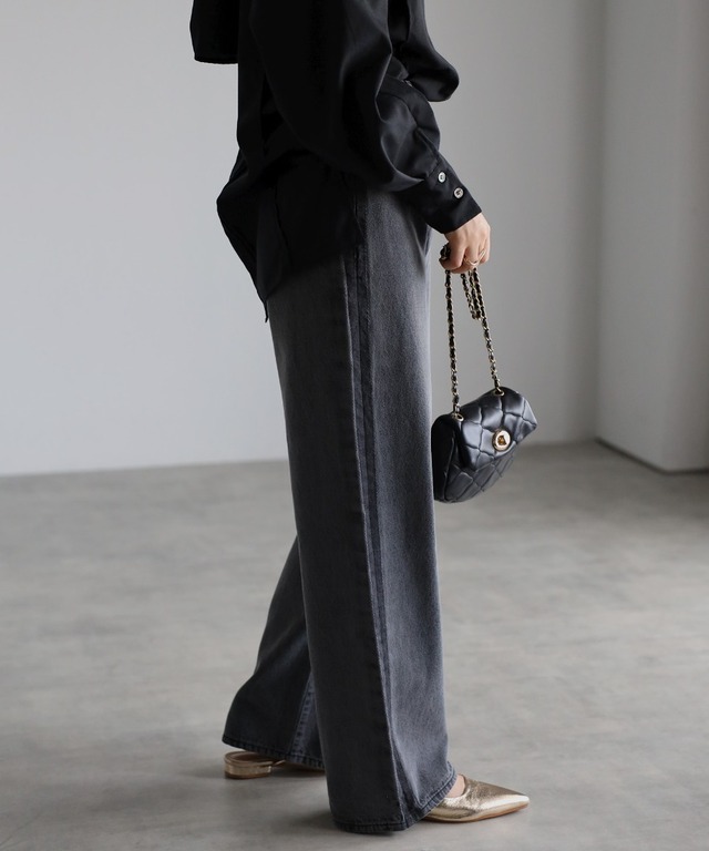 サイドラインデニムパンツ