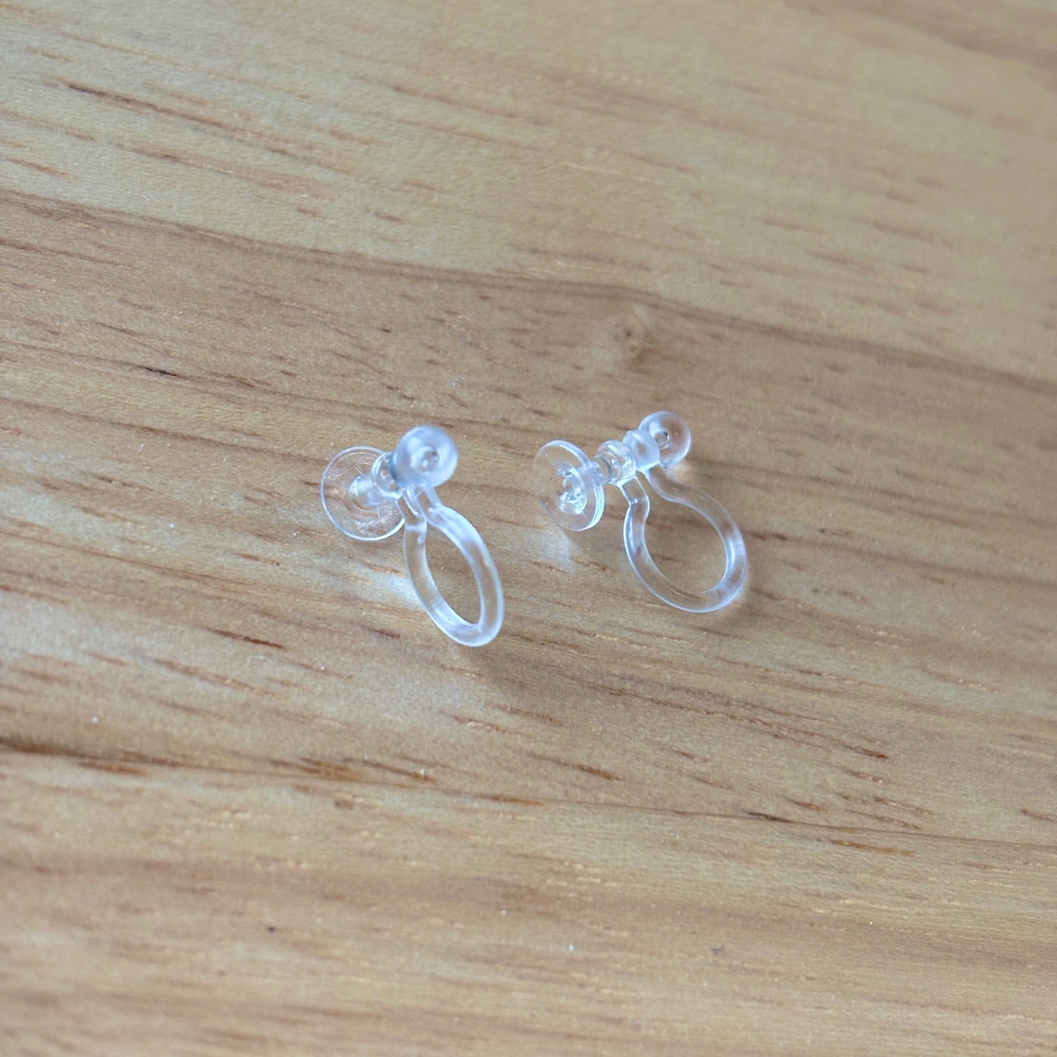 ガラスのシャム猫 小粒 シンプルピアス／イヤリング | 猫アクセサリー
