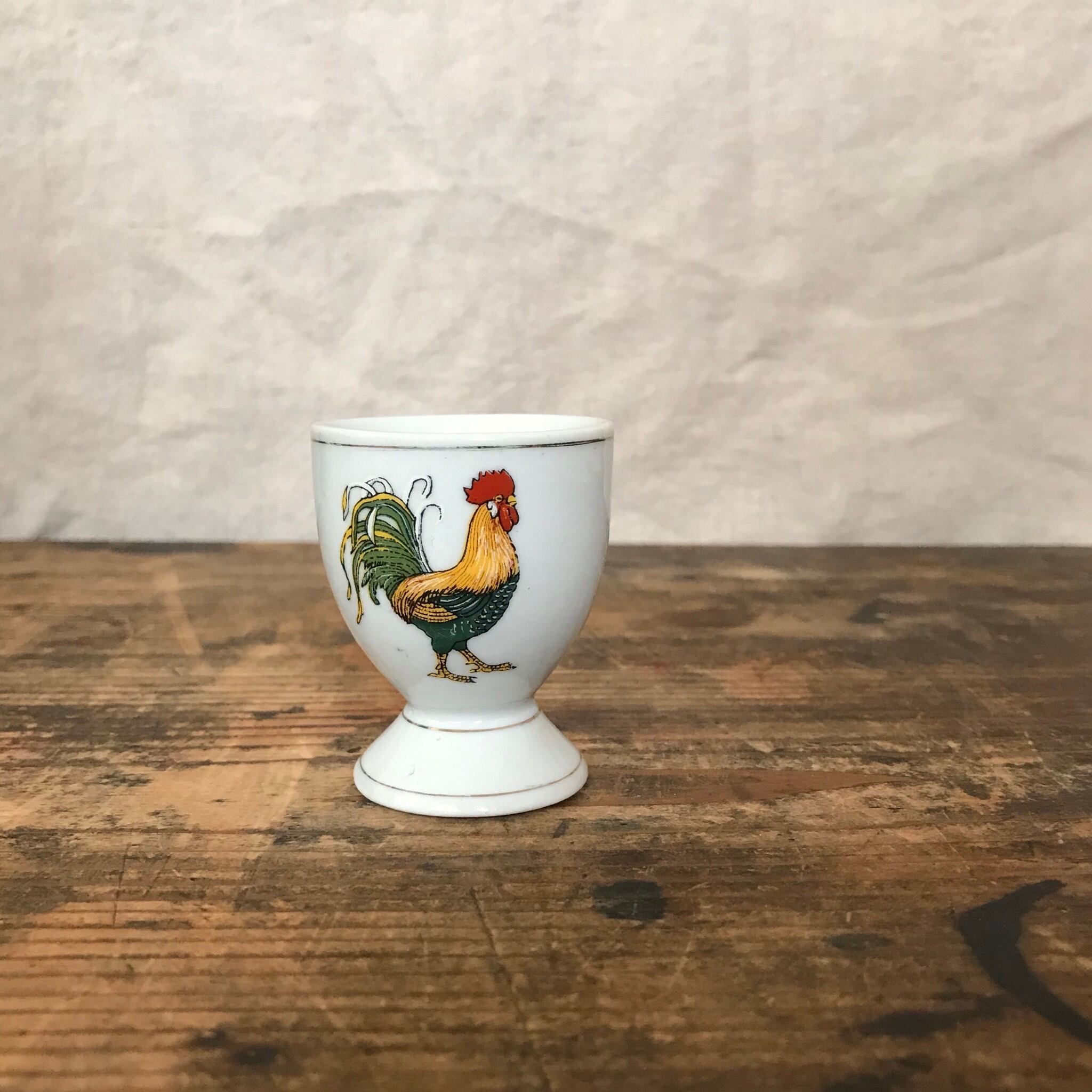 ニワトリのエッグスタンド