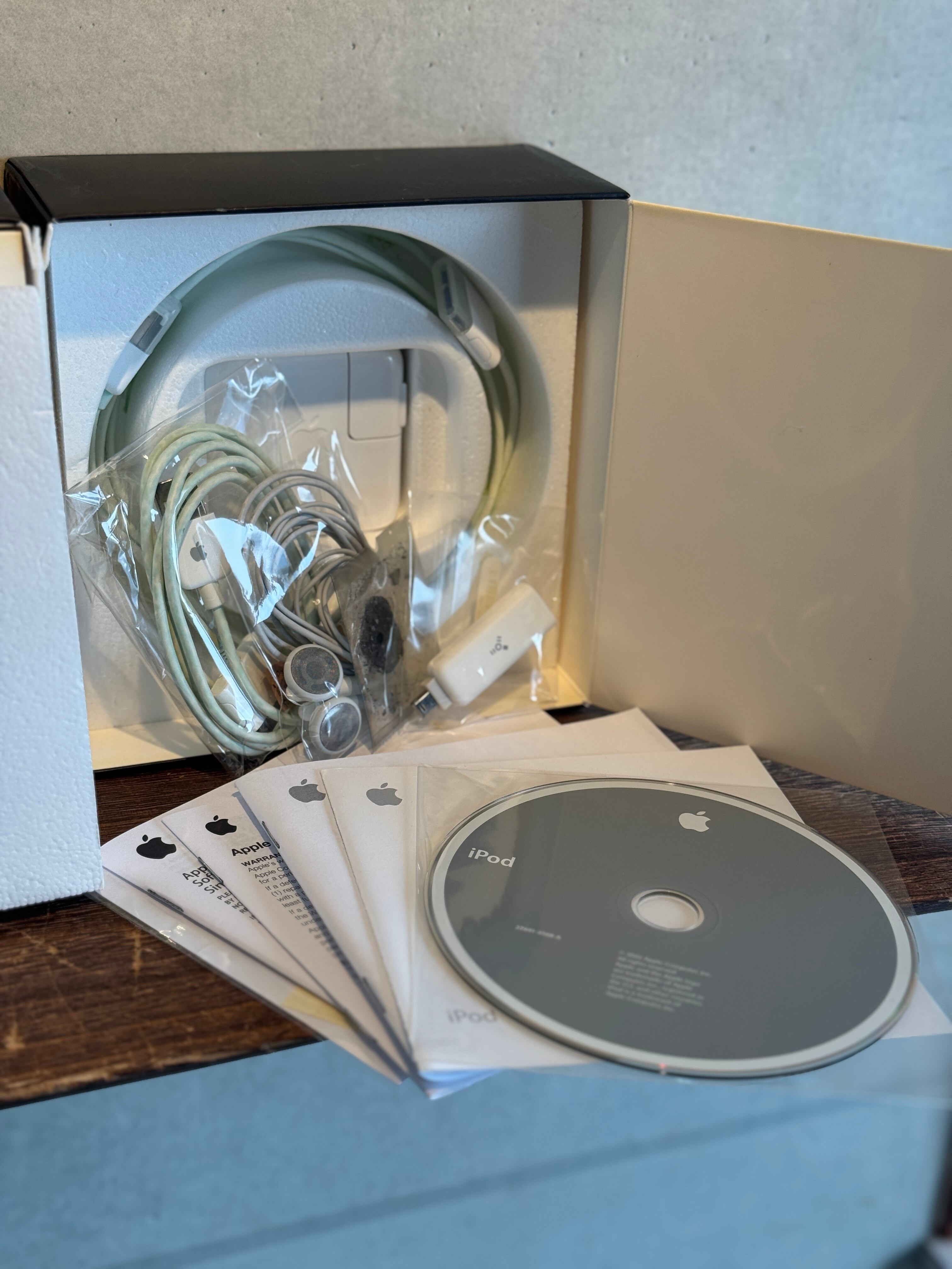 Apple 第3世代 iPod 10GB A1040｜箱付き | 新品バッテリー交換済み