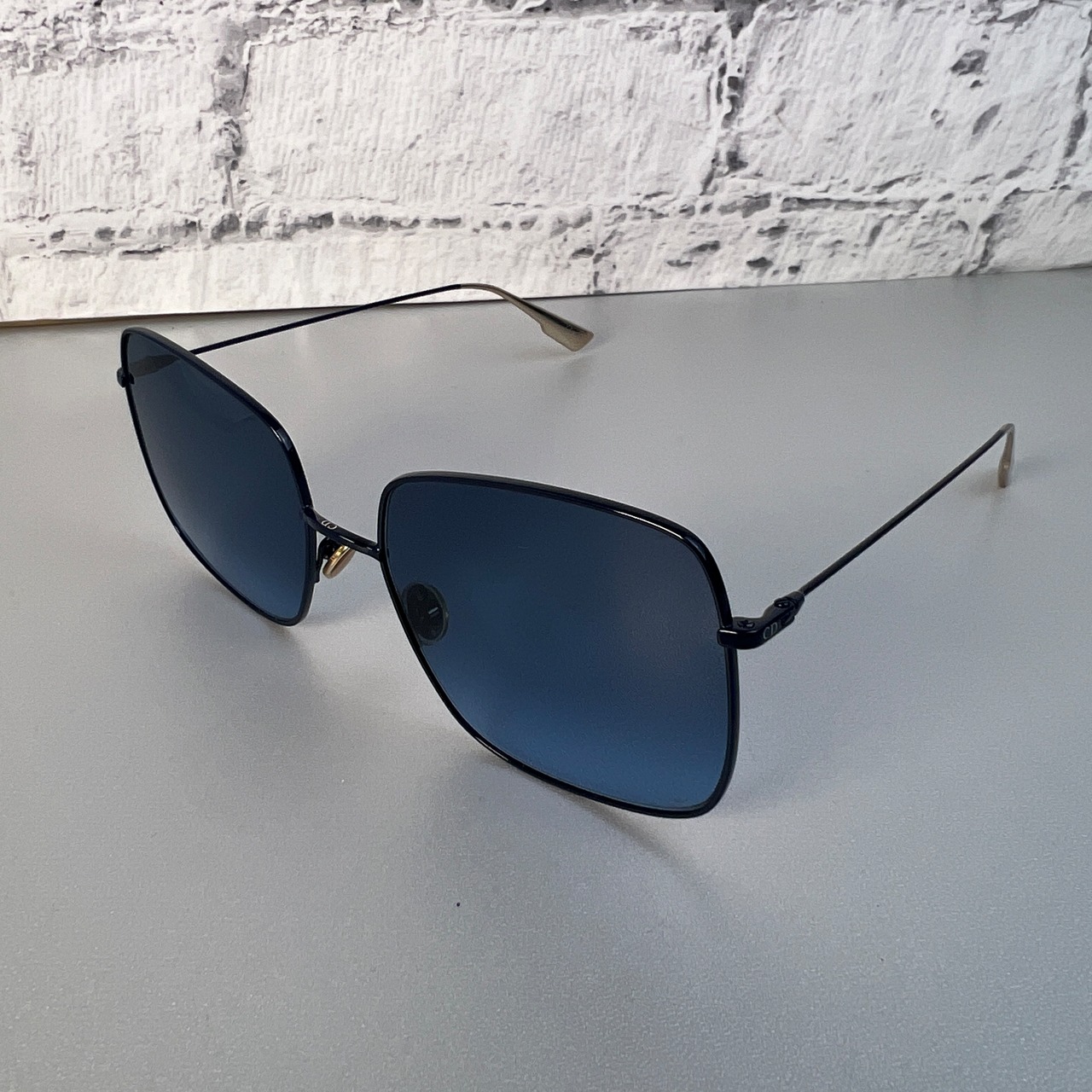 ディオール　DIOR  サングラス ブルー A-8870