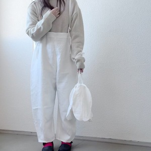 conocone・吊りズボン