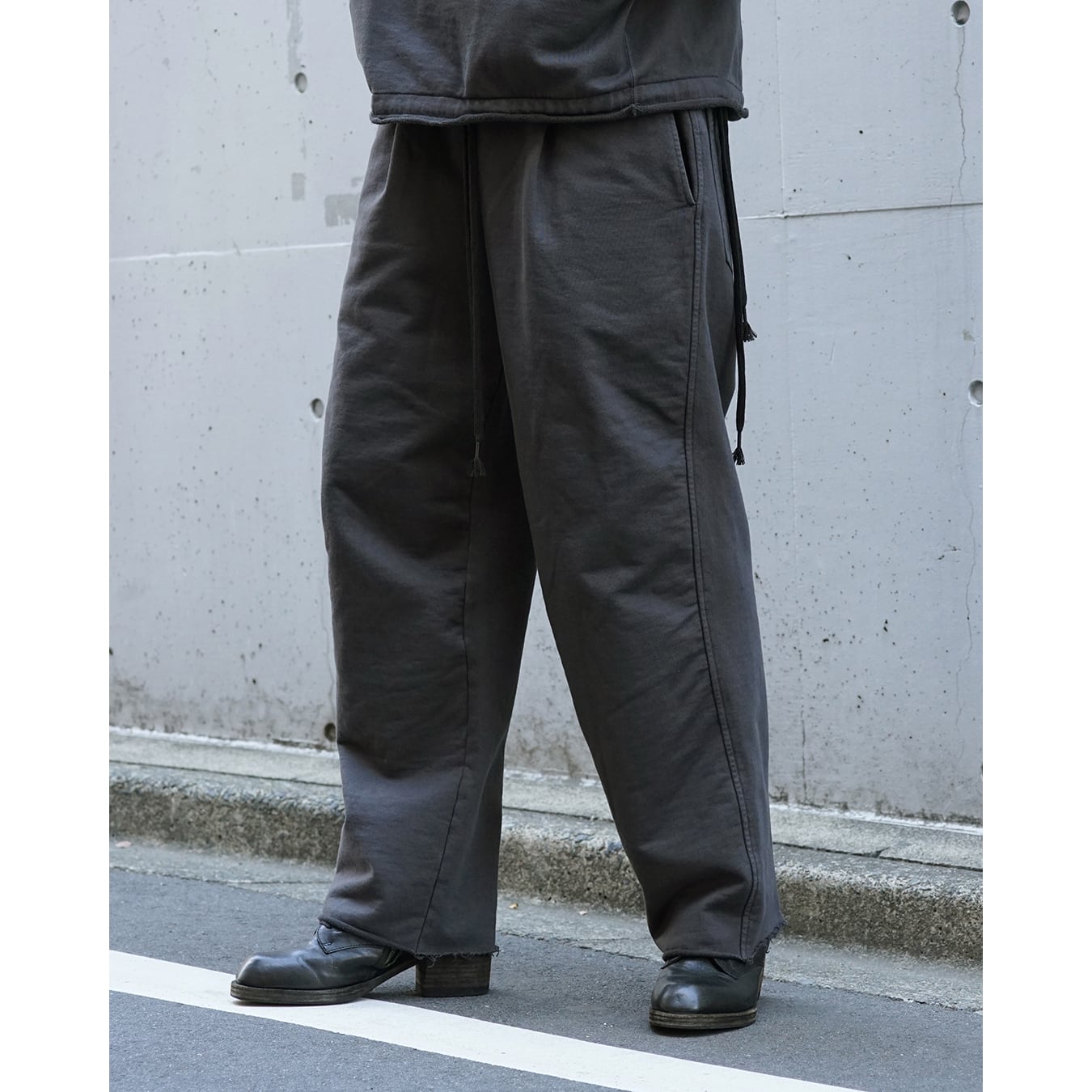 The Viridi-anne] (ザヴィリディアン) VI-3983-04 SWEAT WIDE PANTS