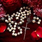 真珠貝のビーズのロザリオ