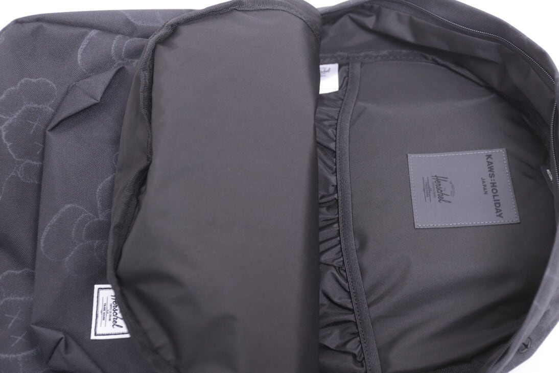 HERSCHEL × KAWS HOLIDAY BACKPACK 210JH9209 | BRAND BUYERS OSAKA 