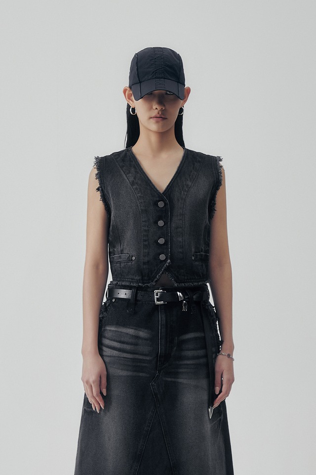 [TREEMINGBIRD] Vintage Frayed Denim Set-up Vest [ Black ] 正規品 韓国ブランド 韓国通販 韓国代行 韓国ファッション TRMNGBD tmb TREEMING BIRD トリミングバード 日本 店舗
