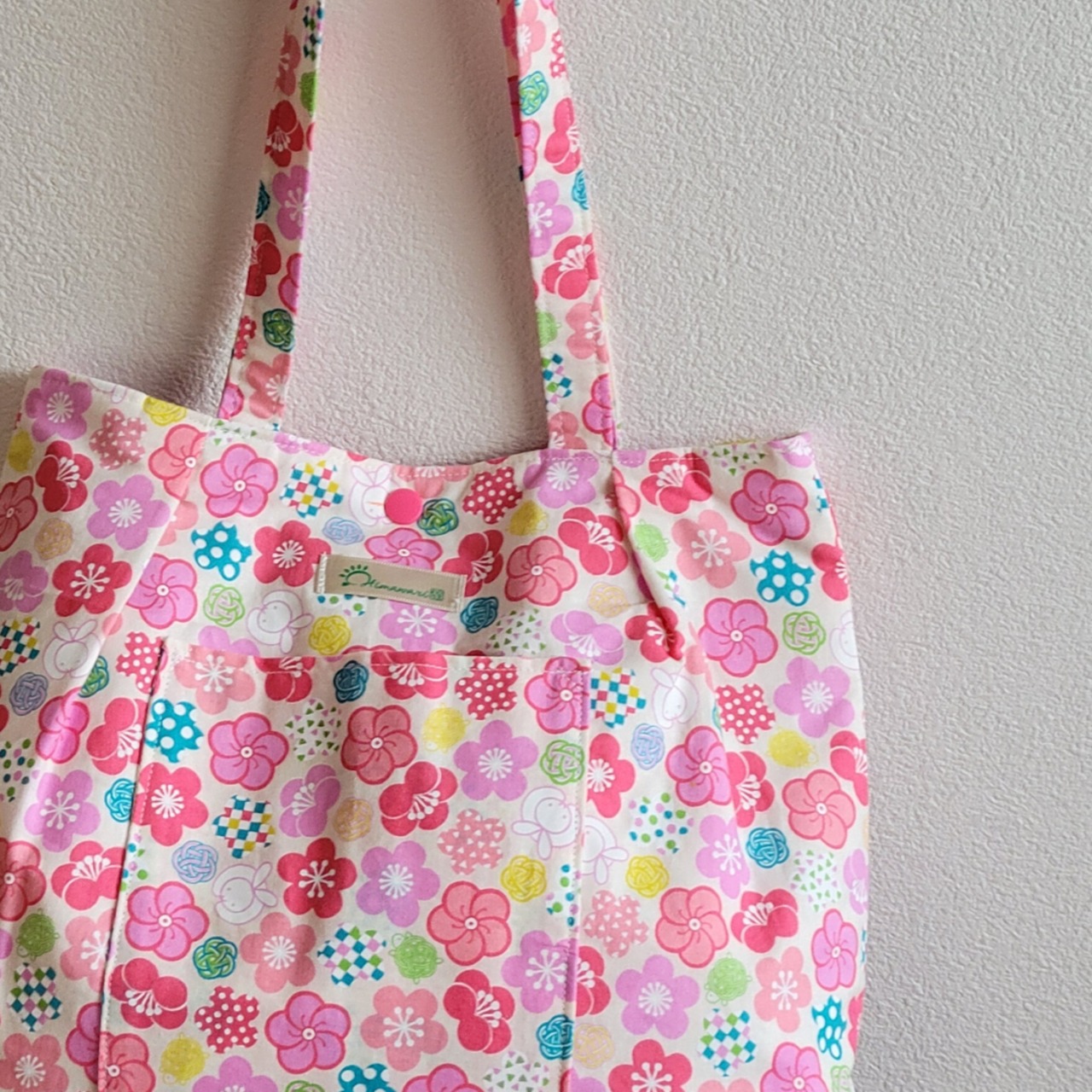 梅の花柄とウサギの画像02