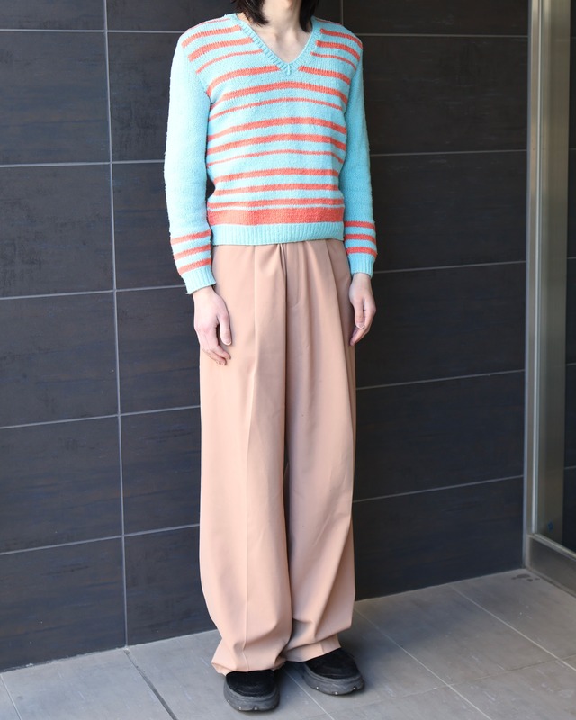Colored striped v-neck knit