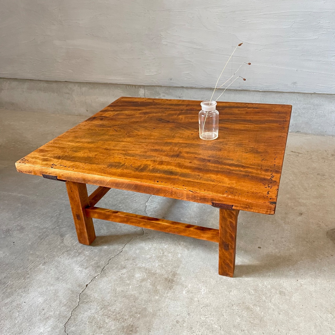 ナチュラルな木味のコーヒーテーブル | Fitzroy Furniture