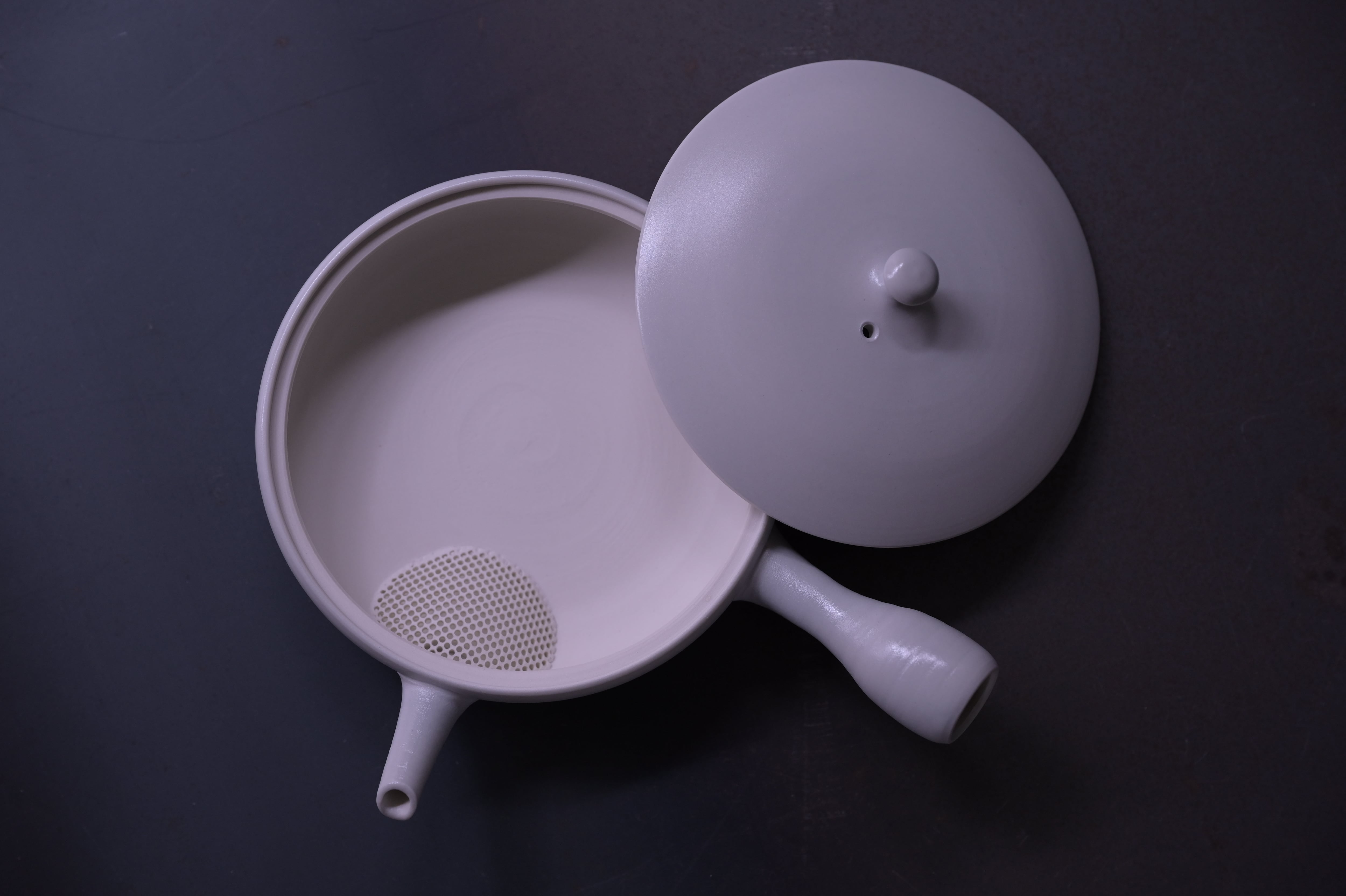前川淳蔵 薄青極平丸急須 | 鎌倉倶楽部 茶寮