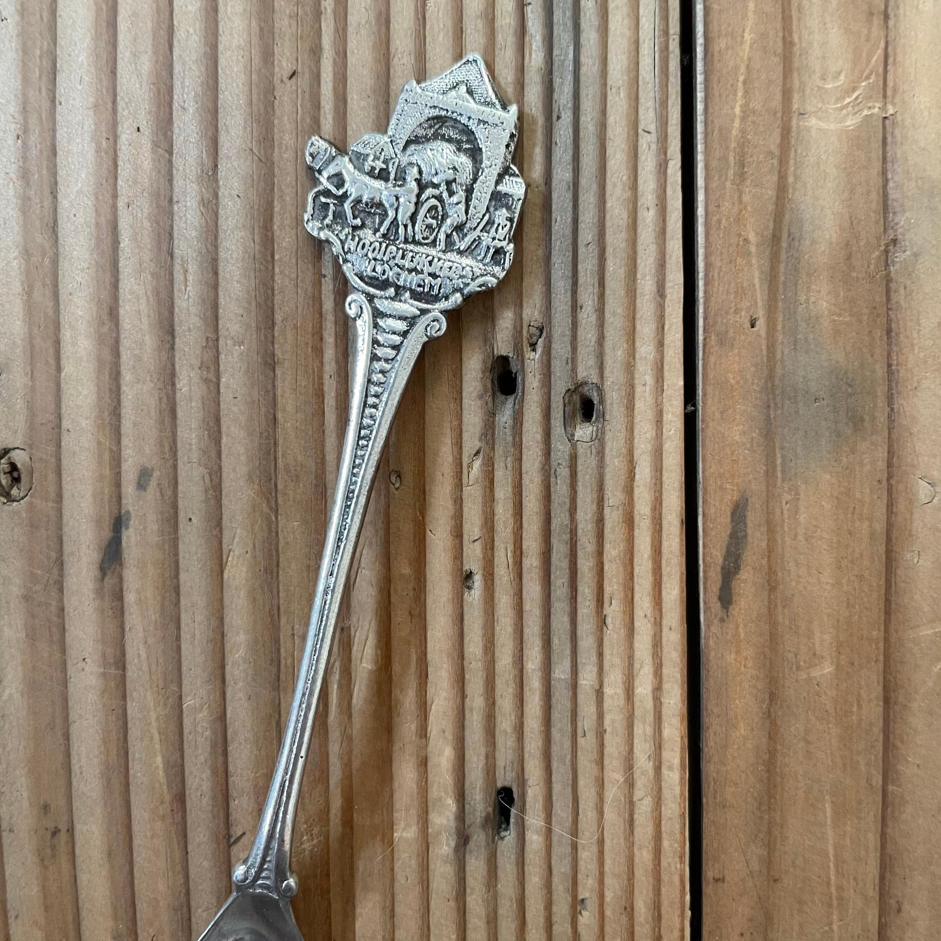 馬車と門のティースプーン