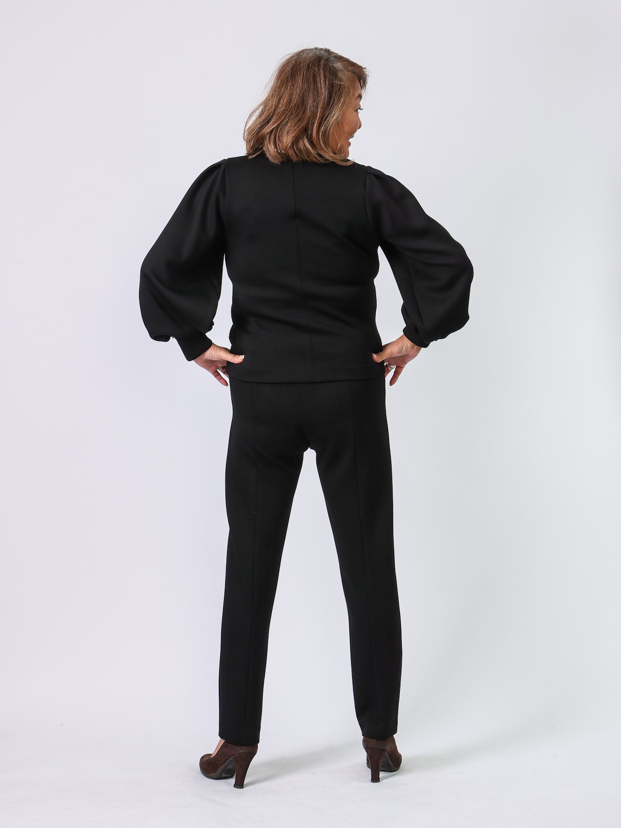 BEATRICE(ネックパールプルオーバー)