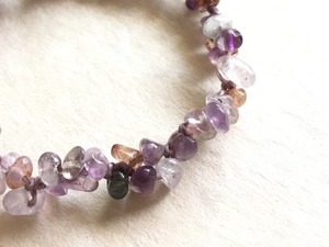カコクセナイトインアメシストmacramé bracelet