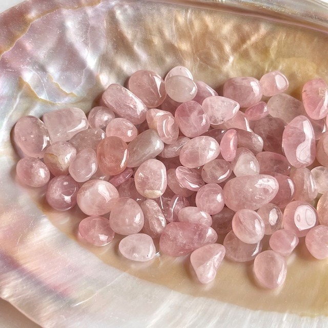 【美石】ディープローズクォーツ　さざれ石　50ｇ