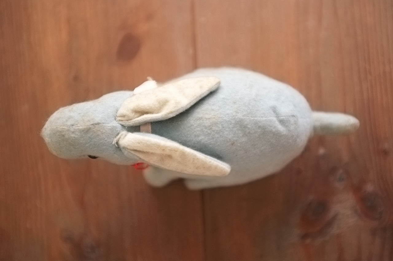 フランス 青いうさぎさんと薔薇色のリボンb ドール アンティーク