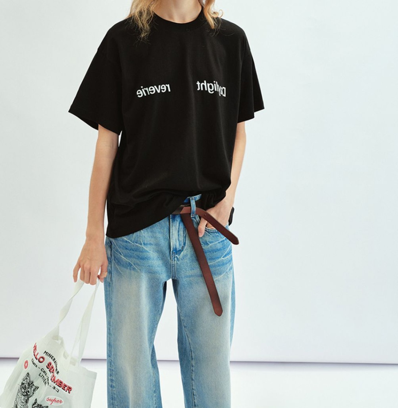 ロゴグラフィックプリントTシャツ   F0065 - 8