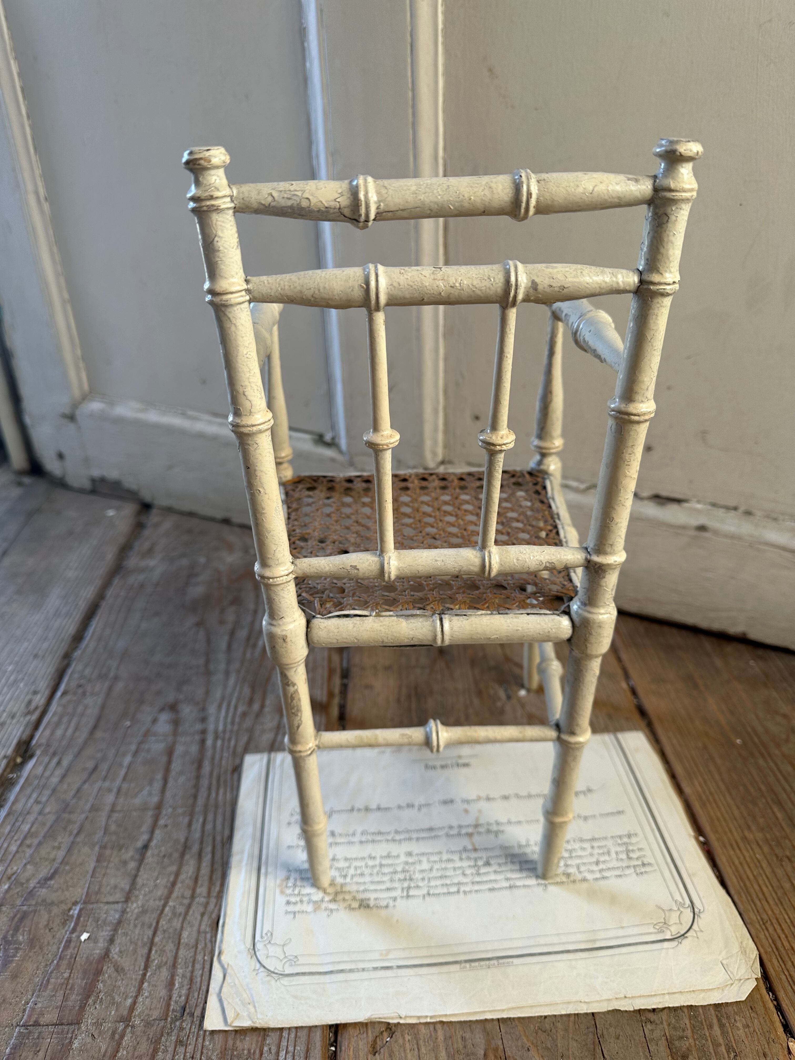 ホワイトペイントドール用木製チェア 人形用椅子 | Brocante de La