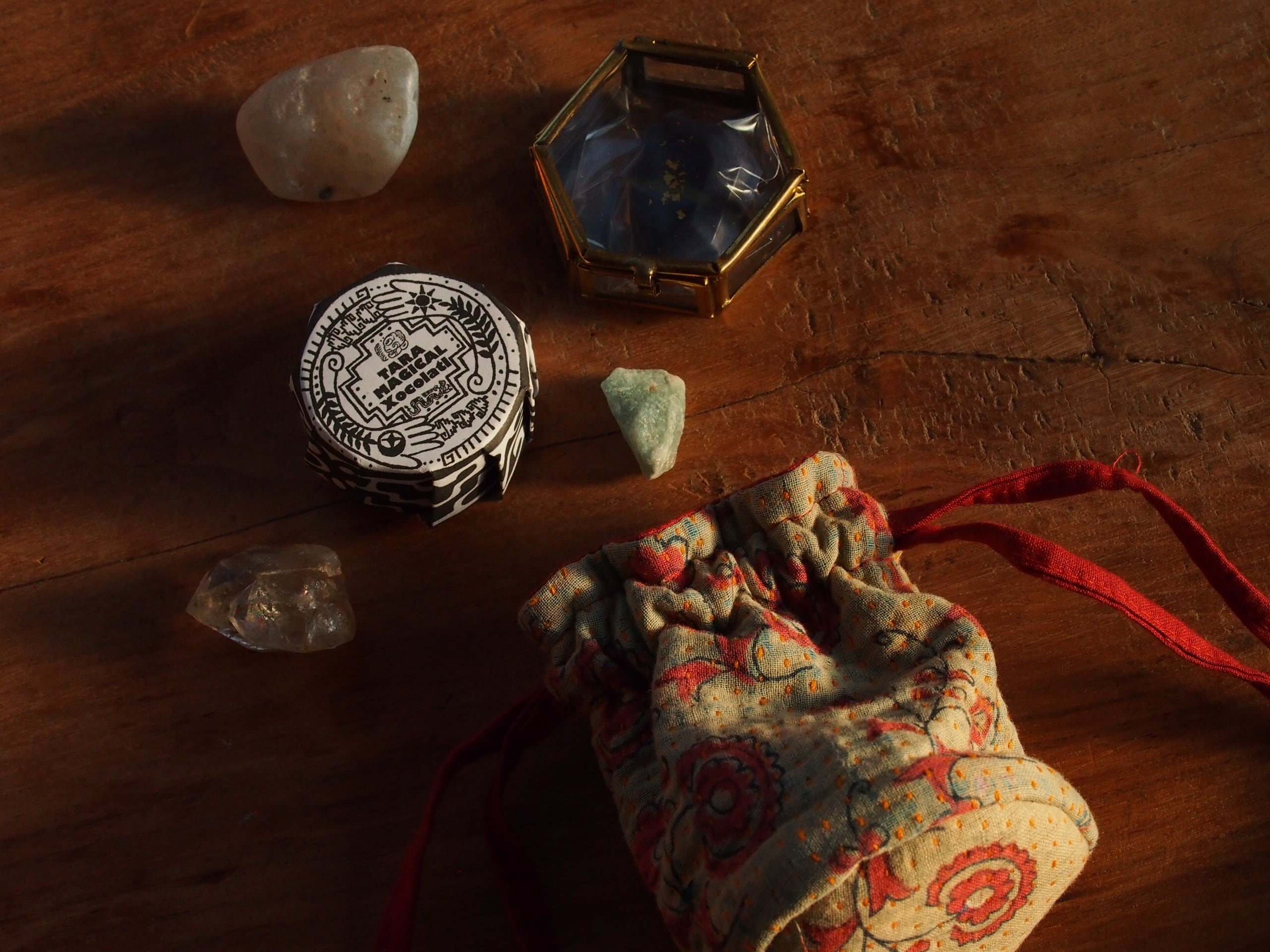 ラピスラズリの香水瓶・Lapis lazuli perfume bottle | TARA -Serendip