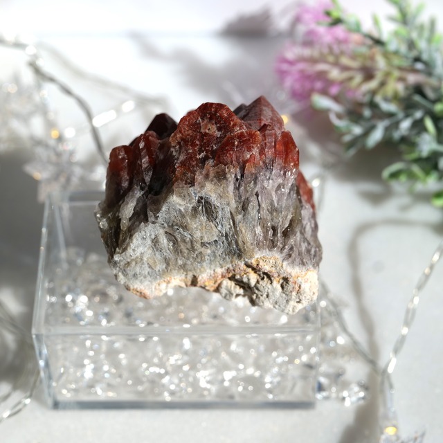 【陰陽を統合し、現実を一気に動かす変容の結晶】 アメトリン・レッドキャップス クラスター G4_4