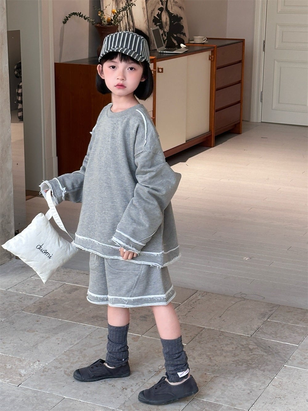 取寄》カットオフローエッジスウェットセットアップ （グレー） XDJK