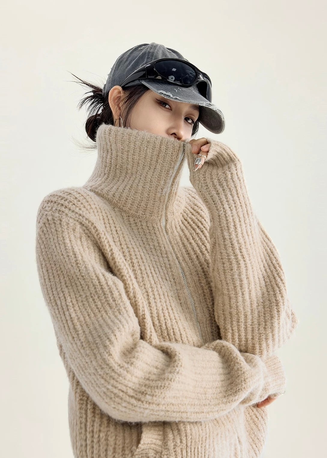 zipper long neck knit