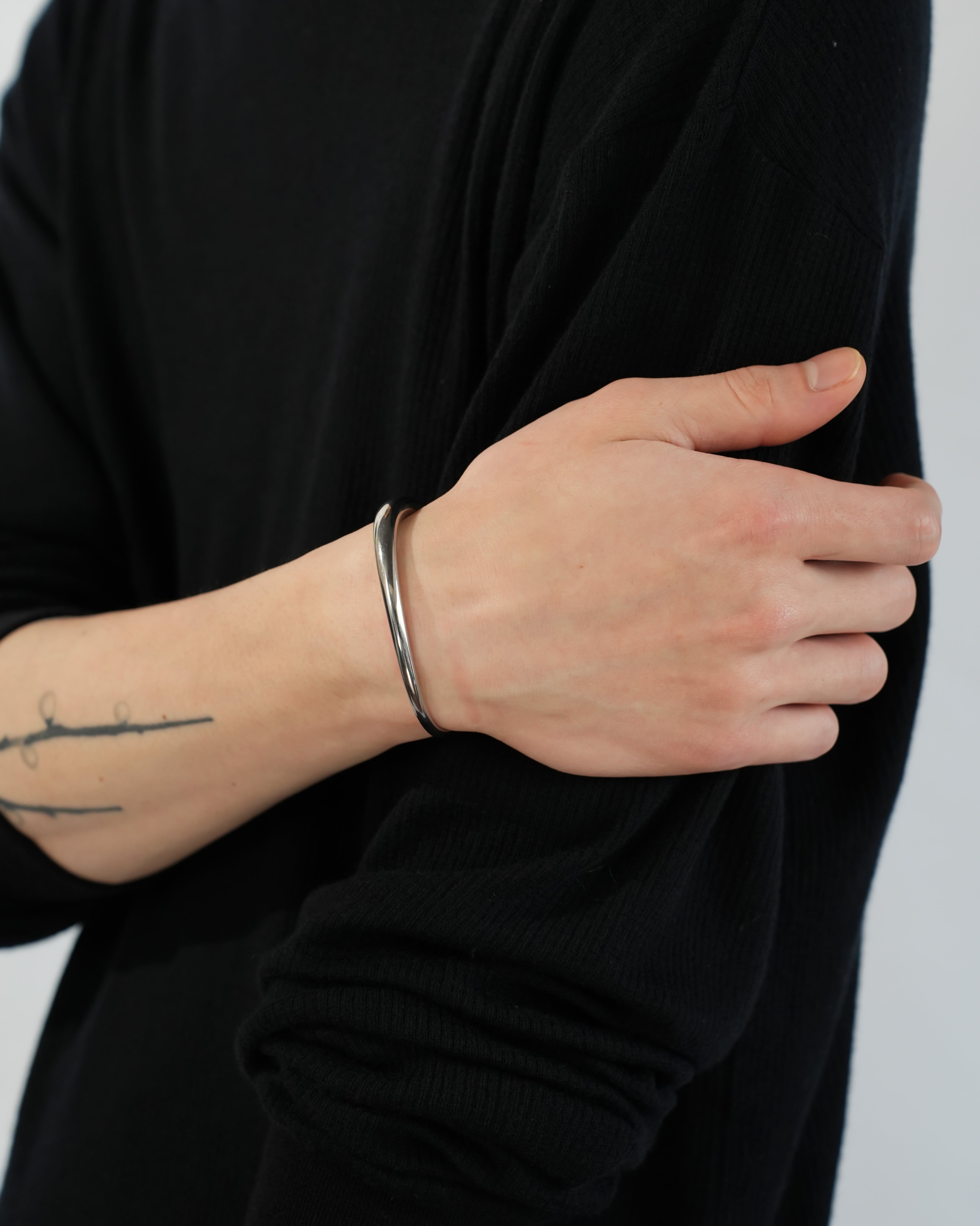 drop bangle | 13lue