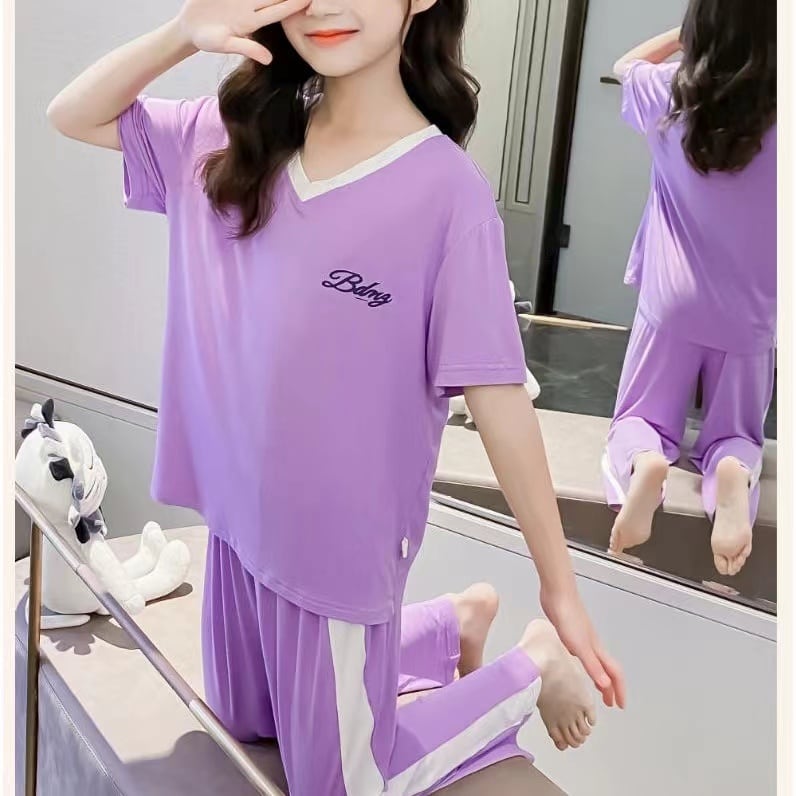 新品　タグ付き　ピンクラテ　長袖　パジャマ　紫×青