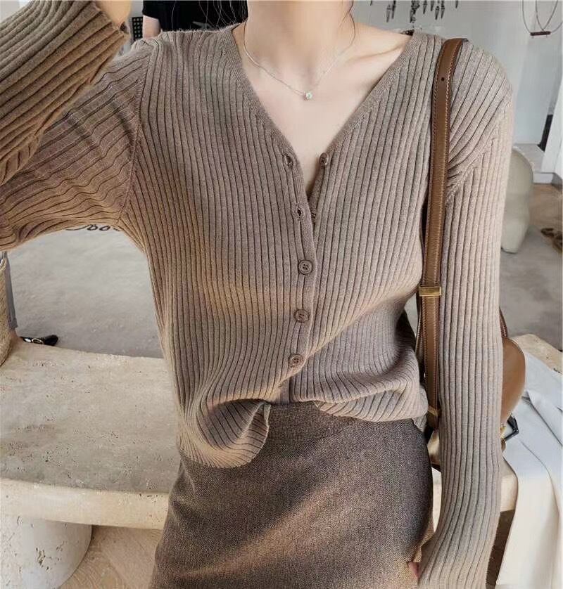 リブニットカーディガン