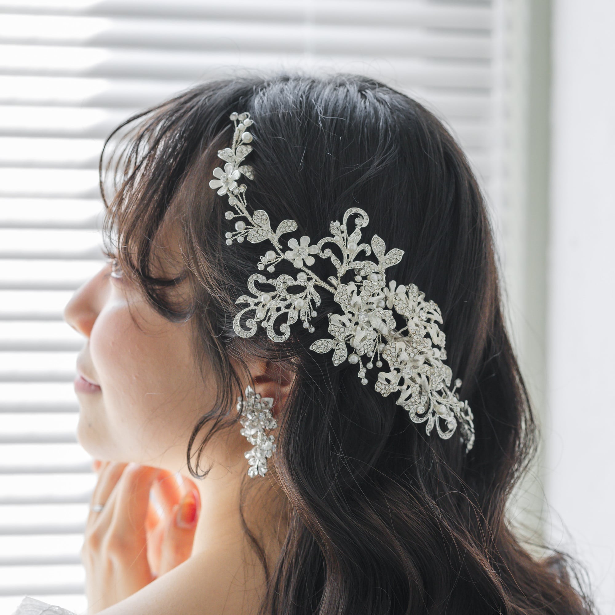 y27-hd153【ヘッドドレス】ブライダルヘアアクセ フラワー リーフ