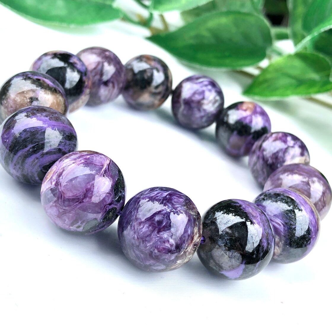 大玉18ミリ！ヒーリングストーンマトリックスチャロアイトブレスレット  