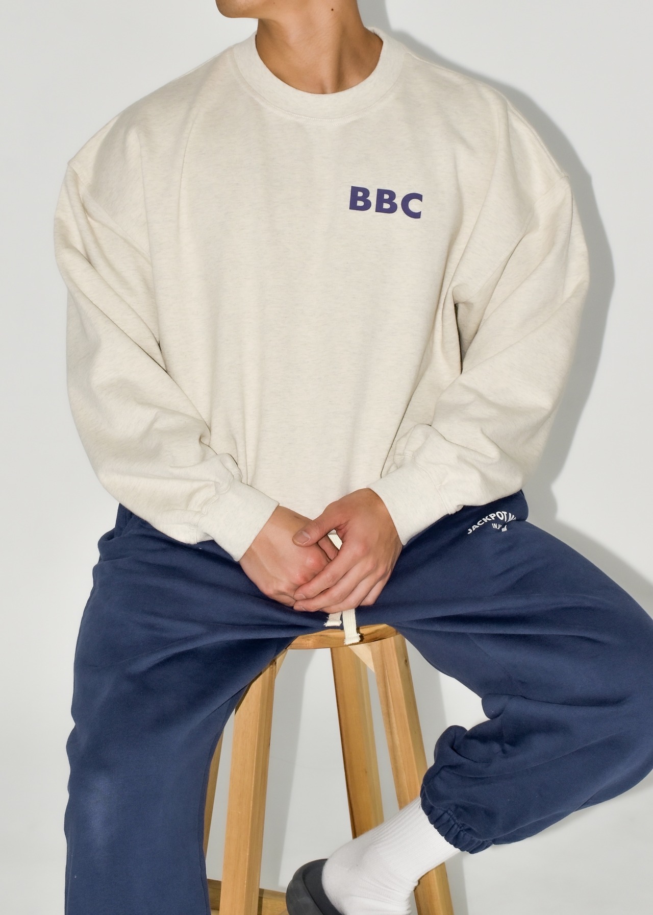 BBC トレーナー オールドアッシュ