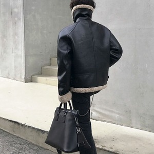 フェイクボアレザーネックベルトブルゾン　1008