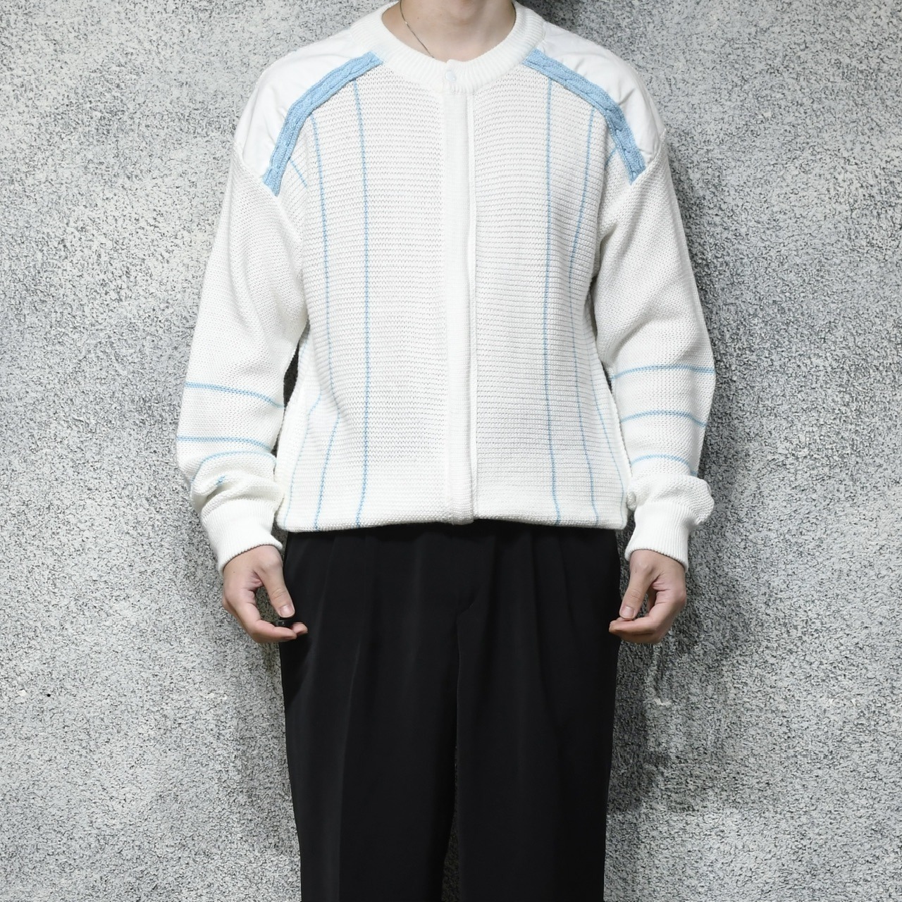 design knit blouson white