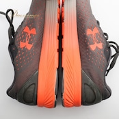 UNDER ARMOUR スニーカー 24.5cm BANDIT4 アンダーアーマー 靴 くつ シューズ チャージドバンディット4 運動 ランニング ジョギング 走る 黒 橙 紐 ブラック系 オレンジ系