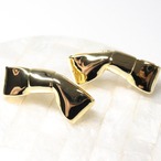 リボンモチーフピアス 韓国デザイン 両耳 GOLD キラキラ光るピアス モノトーンコーデピアス 金属アレルギー対応 結婚式ピアス シンプルな存在感 bittersweet