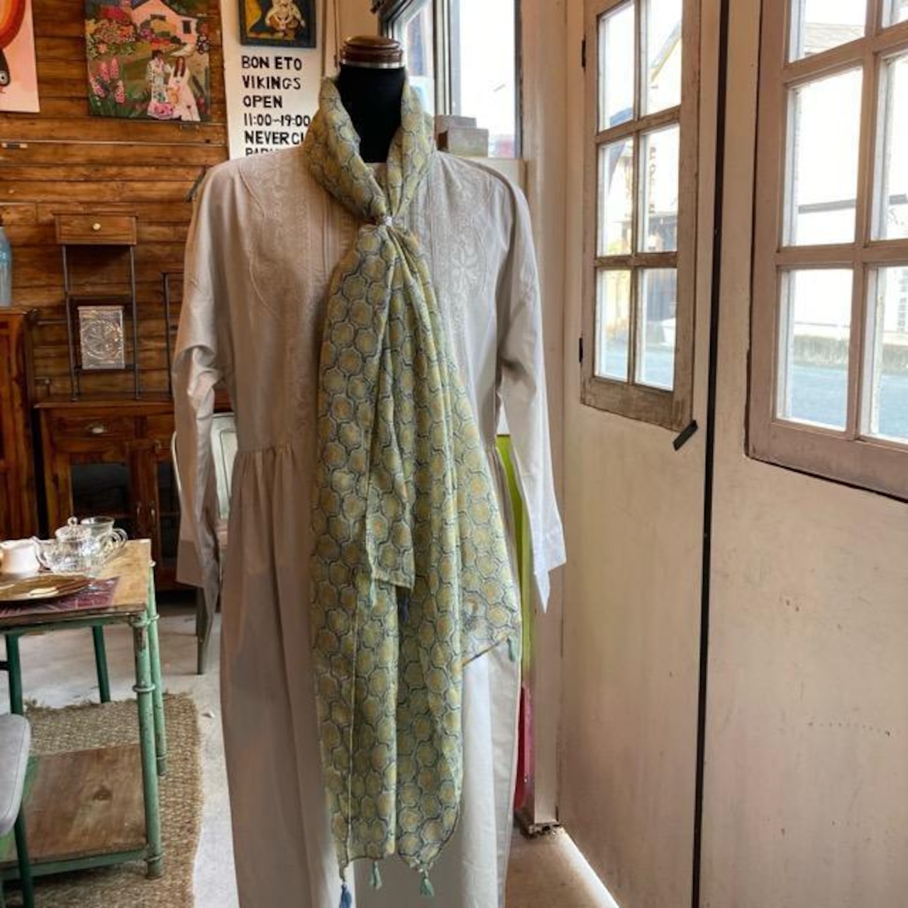 TOPANGA Accessory スムースタッセルビッグストール 全3種 ブルー ブラック スカーフ ショール マフラー 大判ストール 羽織 薄手 フリンジ 冷房対策