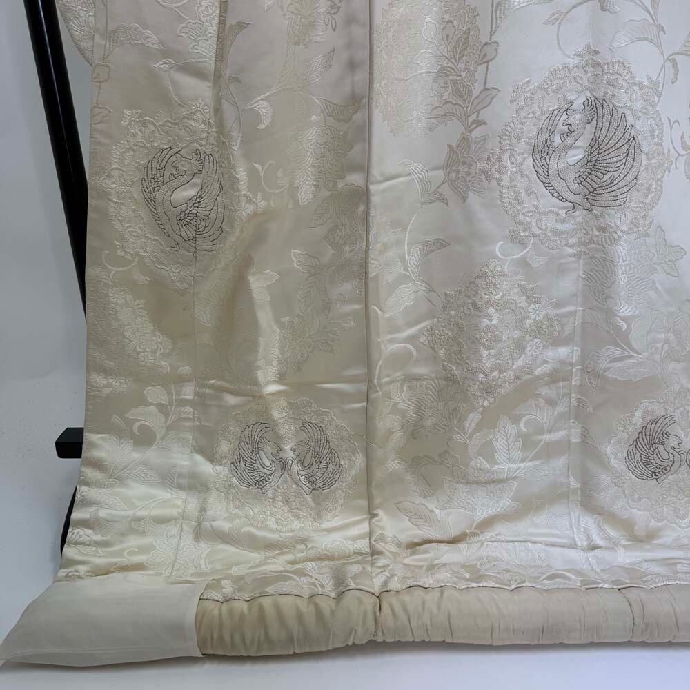 着物 反物 未使用 8.5割引 中国 相良刺繍 サガラ刺繍 正絹 端切れ 緑 鶯 着物 反物 未使用 8.5割引 中国 相良刺繍 サガラ刺繍 正絹 端切れ 緑