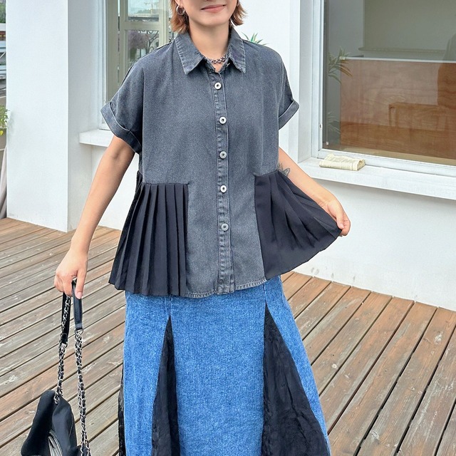 PLEATED DENIM ROLLED SLEEVE RELAXED SHIRT M-17885