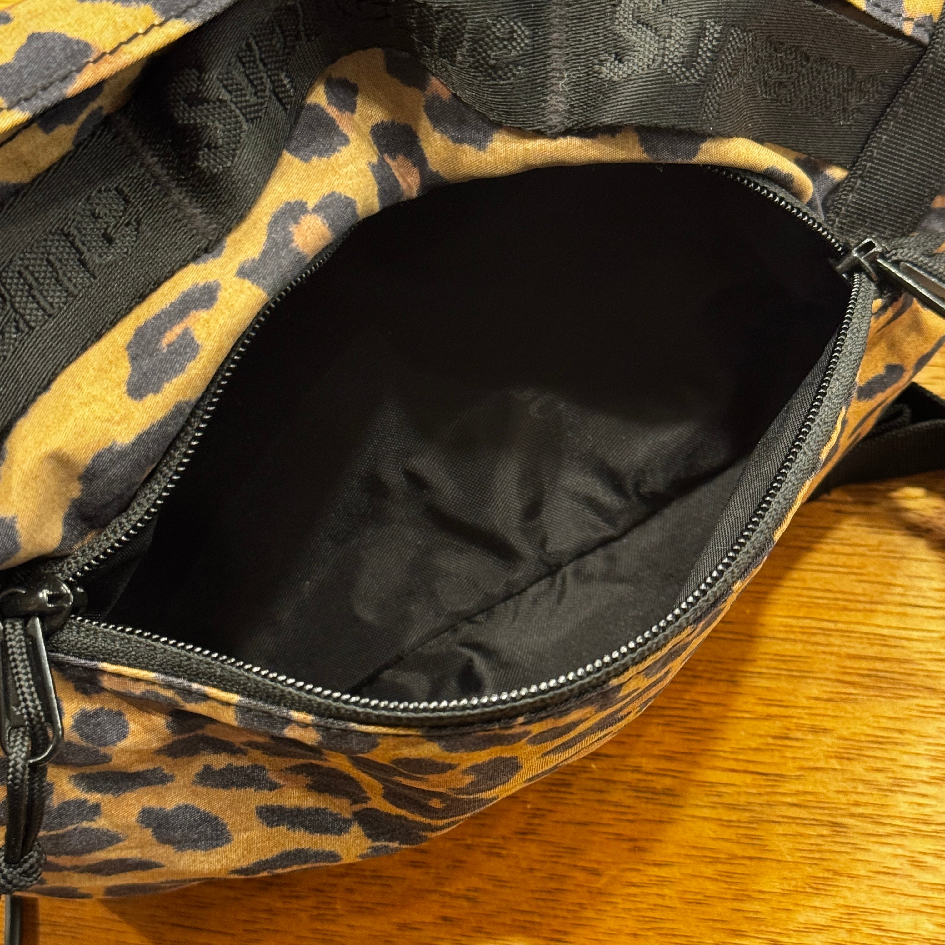SUPREME WAIST BAG LEOPARD 2020 | safarionline
