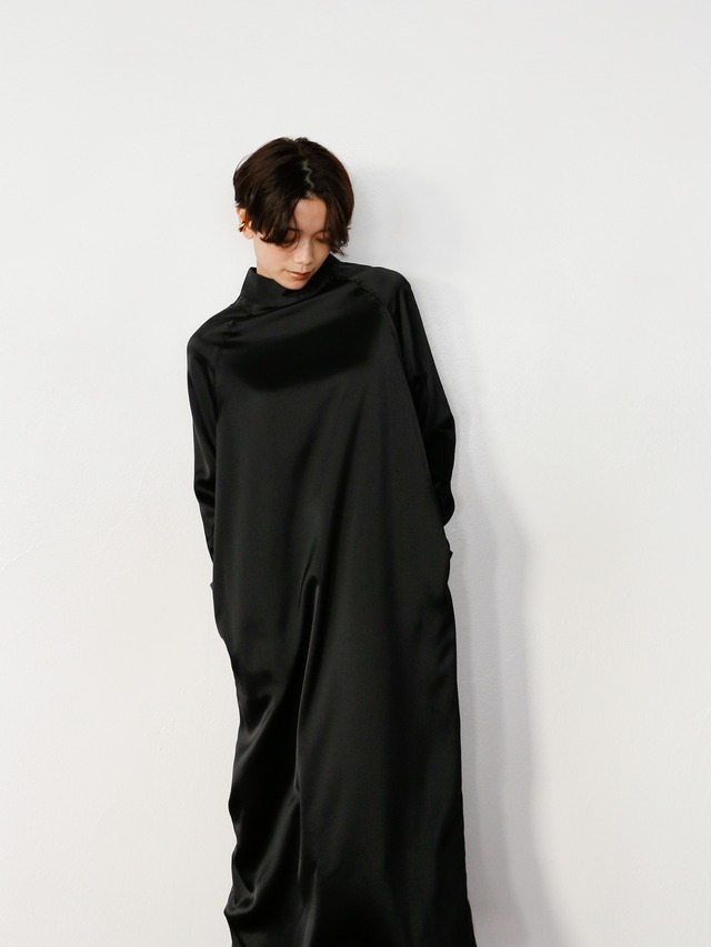 high-neck satin onepiece（black）