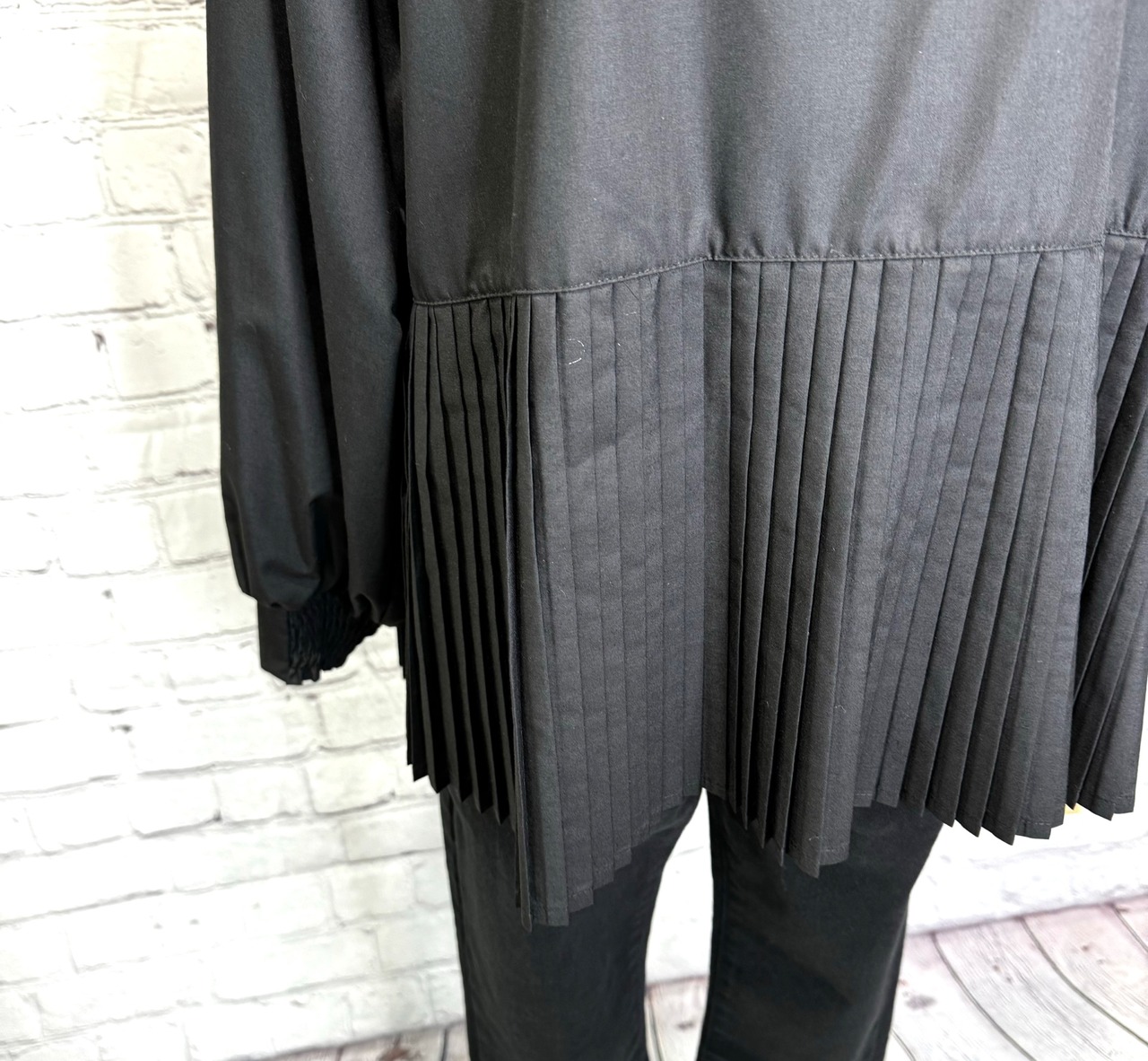 SALE！Dignite collier ディニテコリエ 裾布帛プリーツPO 80243128  