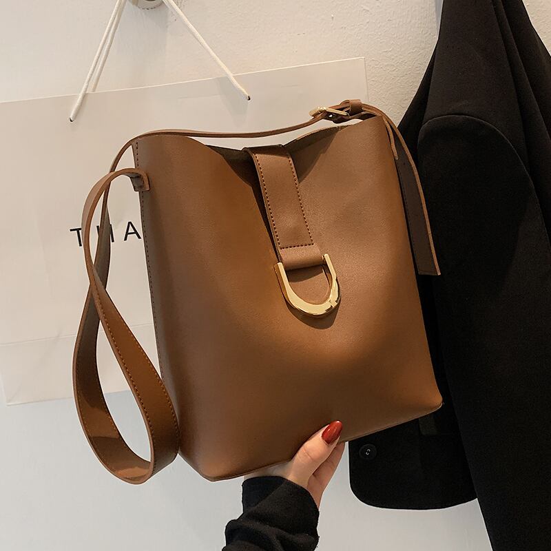 スタンダード レトロ メッセンジャーバッグ Tiancai_Wing_Bag45891272225