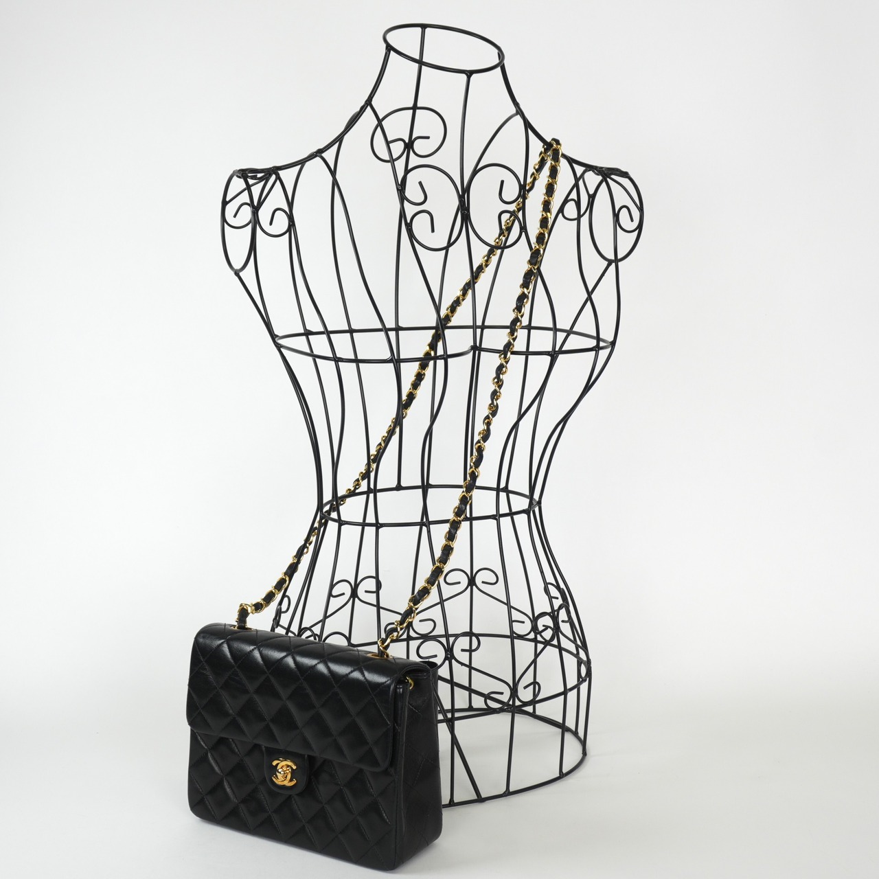 CHANEL シャネル ミニマトラッセ 20 ラムスキン シングルフラップ シングルチェーンバッグ ゴールド金具