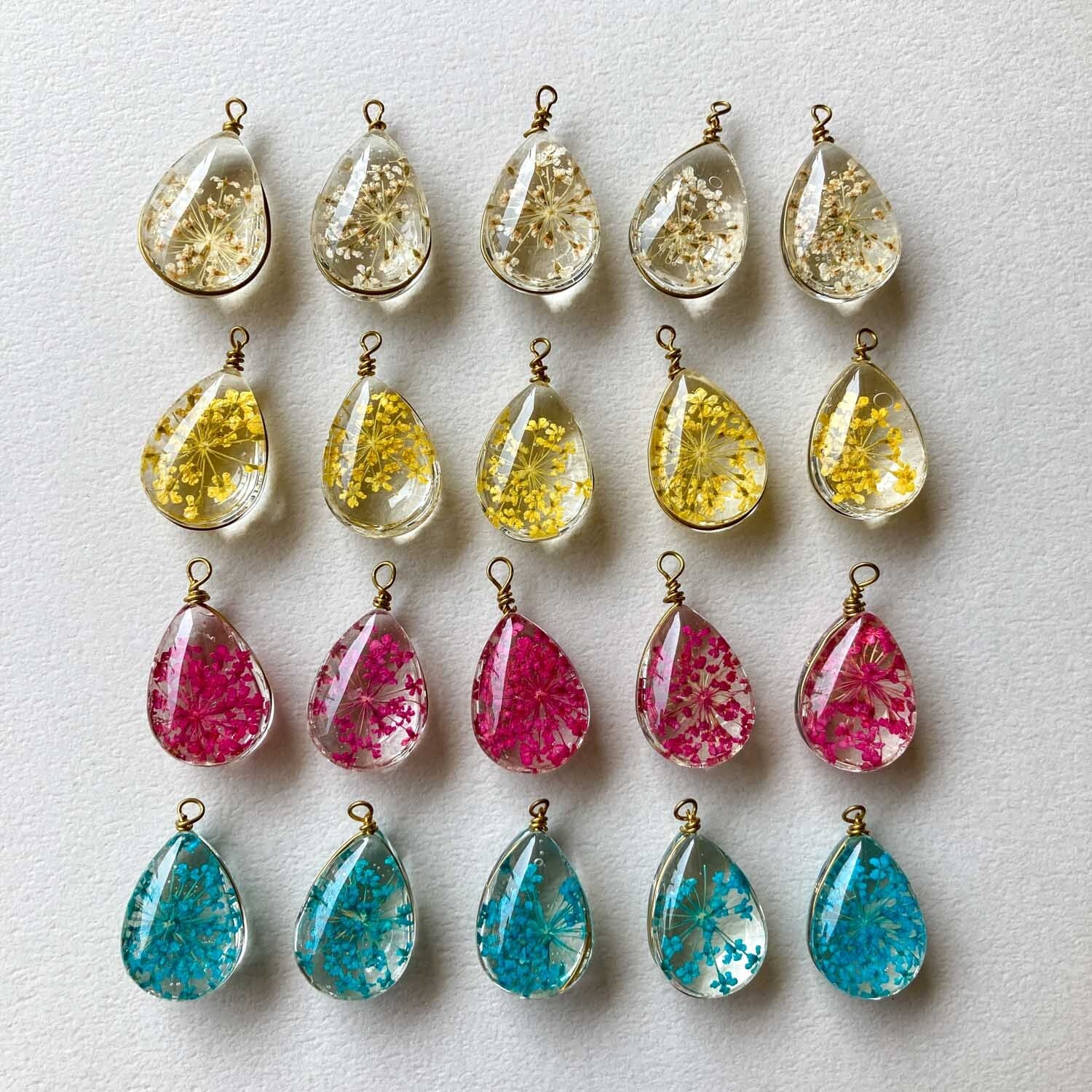 再入荷〉押し花入りしずくチャーム | Dua-アクセサリーパーツショップ